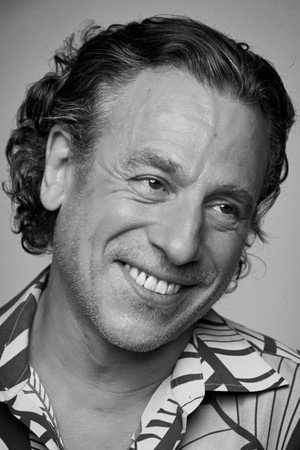 Enrique Simón portrait