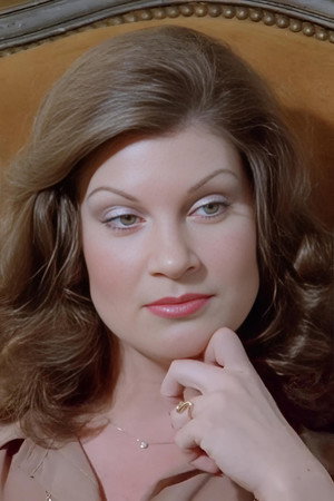 Lesllie Bovee portrait