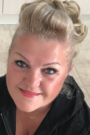 Helle Pilar Larsen portrait