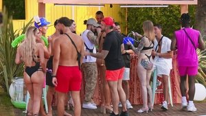 Club and pool party, summer has begun!