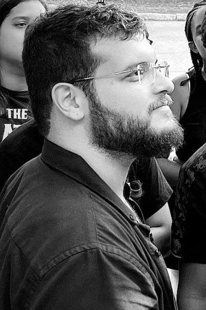 Tom Nogueira portrait