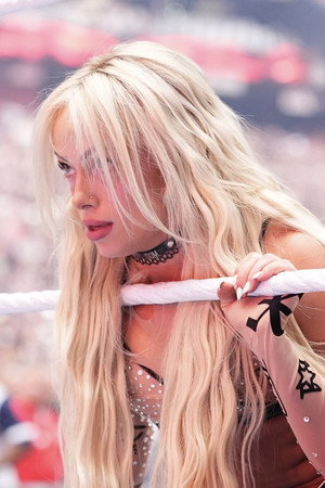 poster Raw