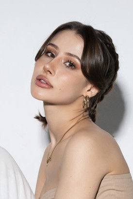 Настя Миани