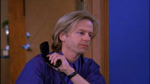 Just Shoot Me!: 3×12