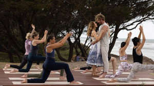 Spa Weekend movie still 25