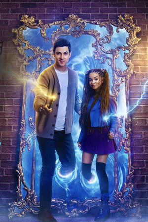 Постер сериала «Волшебники за пределами Уэйверли-Плейс (2024)» — (19 из 57)