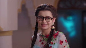 Paakhi Hides a Truth From Naksh