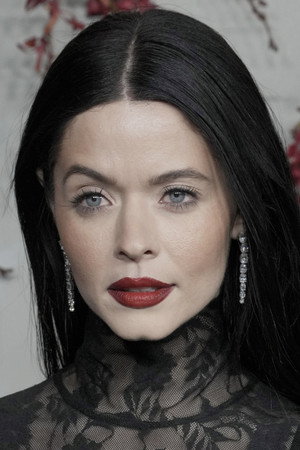 Sasha Pieterse portrait