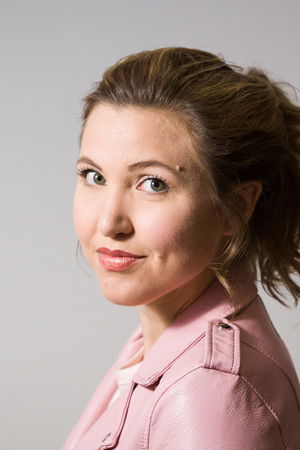 Taylor Tomlinson photo