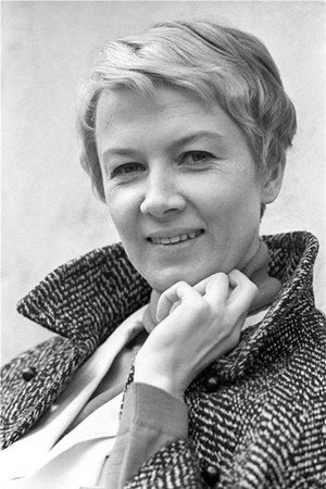 Alla Demidova portrait