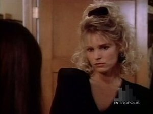 Beverly Hills, 90210 S02E12