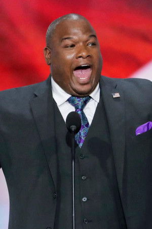 Mark Burns