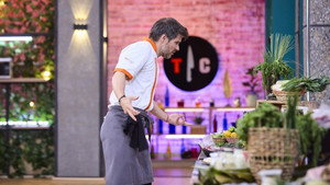 Episode 54 still