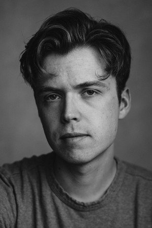 Evan Roe photo 4