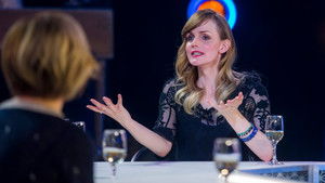 Y’a du monde à messe: 1×4