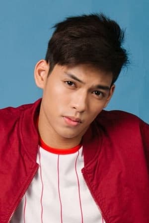 Ricci Rivero jako 