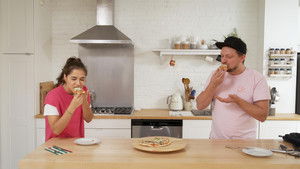 Ça vaut le coût: 9×21 {year} Online En Netflix