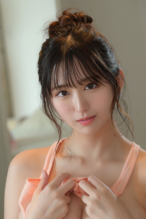 Yakuno Marina portrait