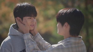 Fan Service: 1×5