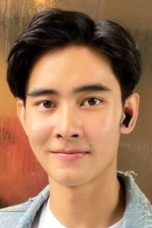 Pheeranut Athicomnanta Profile Picture