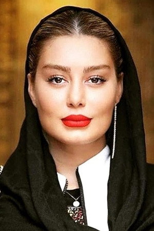 Sahar Ghoreyshi portrait