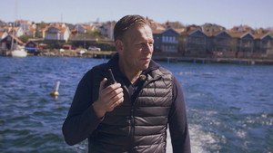 Episode 8 still