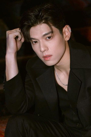 จักริน  ภูริพัฒน์