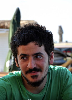 Ali: Düşlerinde Özgür Dünya (2014)