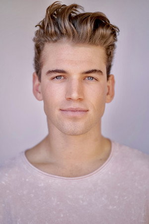 Noah Fearnley portrait