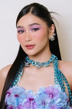 Jhoanna Robles portrait