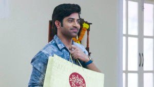 Prarthana Sees Choti Chudail?