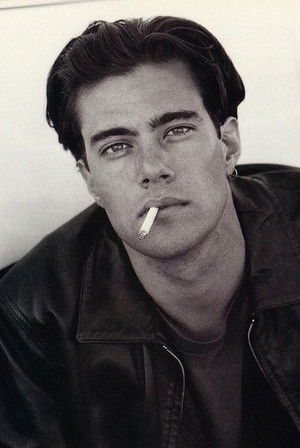 Dana Ashbrook photo