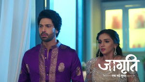 Geeta Holds Sapna Captive