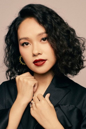 Hoàng Quyên - Photo