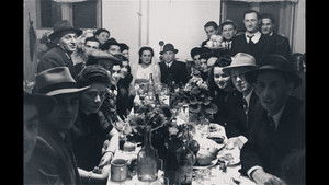 Les survivants, l’impossible départ après la Shoah 2026