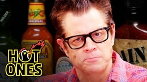 Image Johnny Knoxville Gets Smoked by Spicy Wings