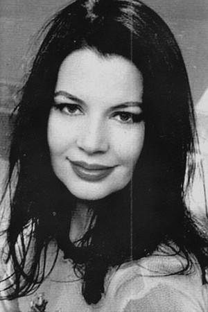 Müge Oruçkaptan portrait