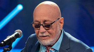 Y’a du monde à messe: 5×4