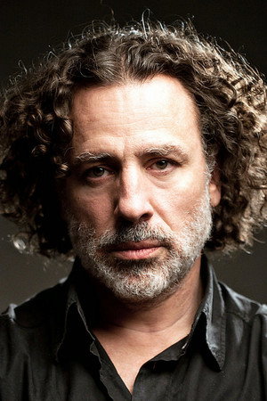 Enrique Simón portrait