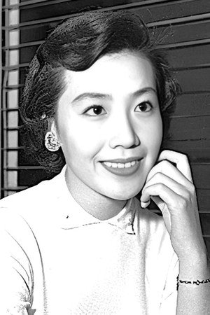 Yukiji Asaoka portrait