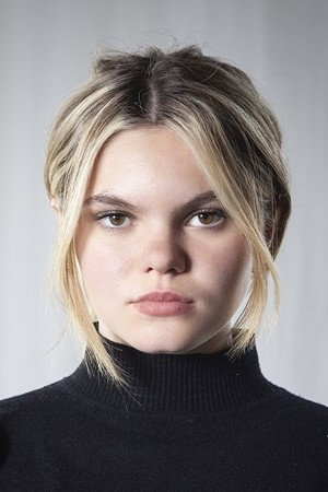 Sasha Gravat Harsch portrait