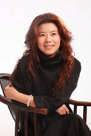 Lü Xin - Photo