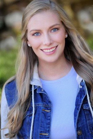 Kourtney Ryann portrait