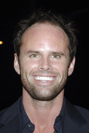 Walton Goggins