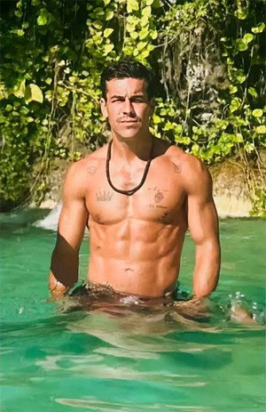 Mario Casas