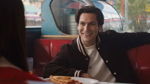 How to Lose a Popularity Contest 2026