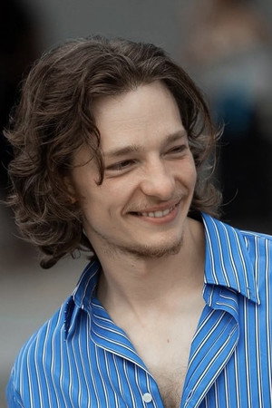 Mike Faist
