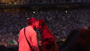 Oasis: Don't Look Back in Anger movie still 30