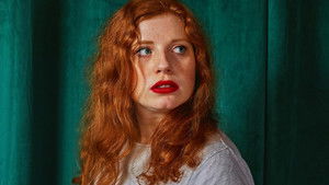 Eleanor Morton: Great Title, Glamorous Photo