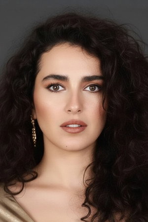 Yaprak Özdemiroğlu portrait